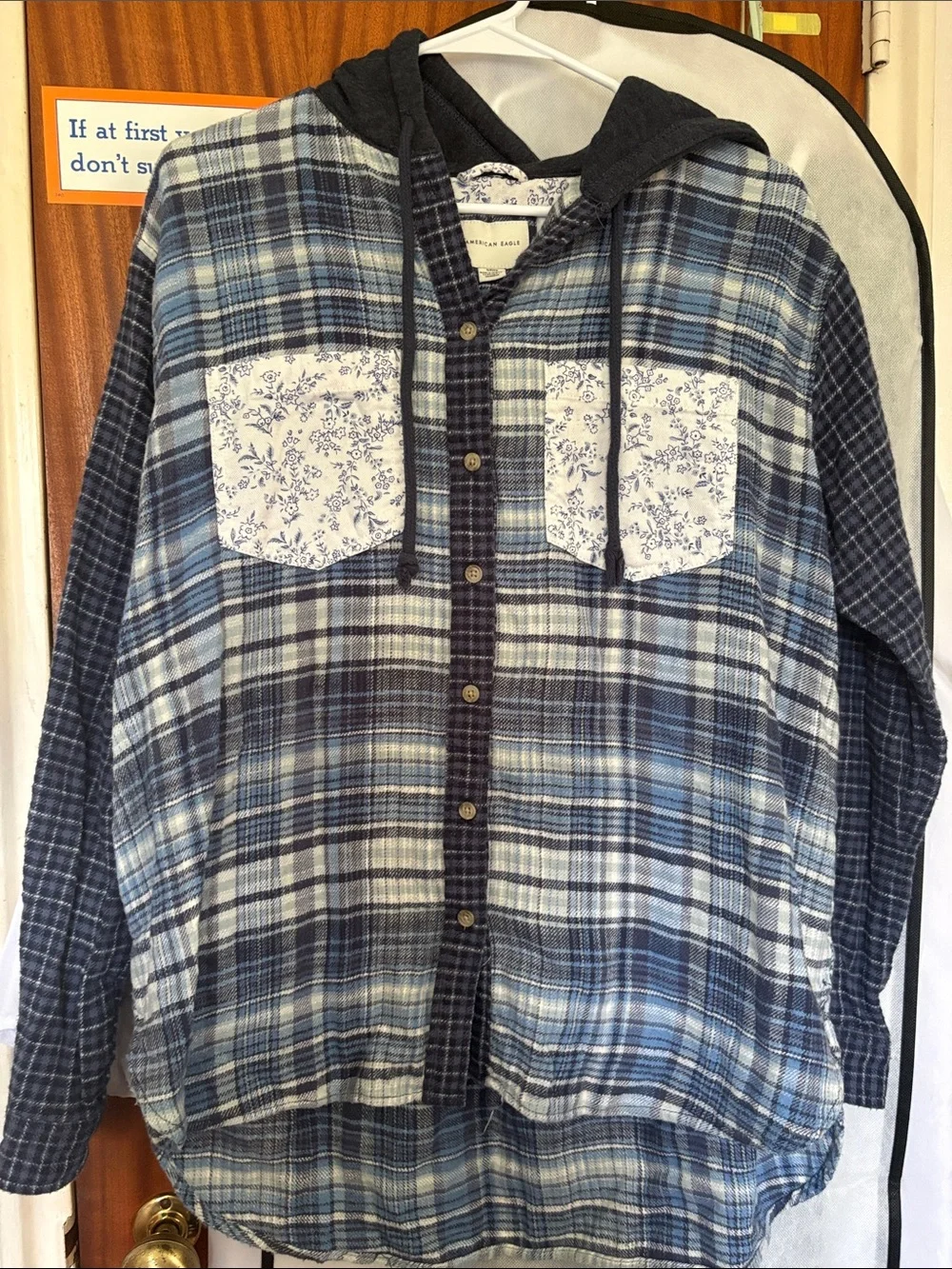 American Eagle Outfitters Blue Plaid Hooded Button-Up with Floral Pockets - Picture 1 of 1
